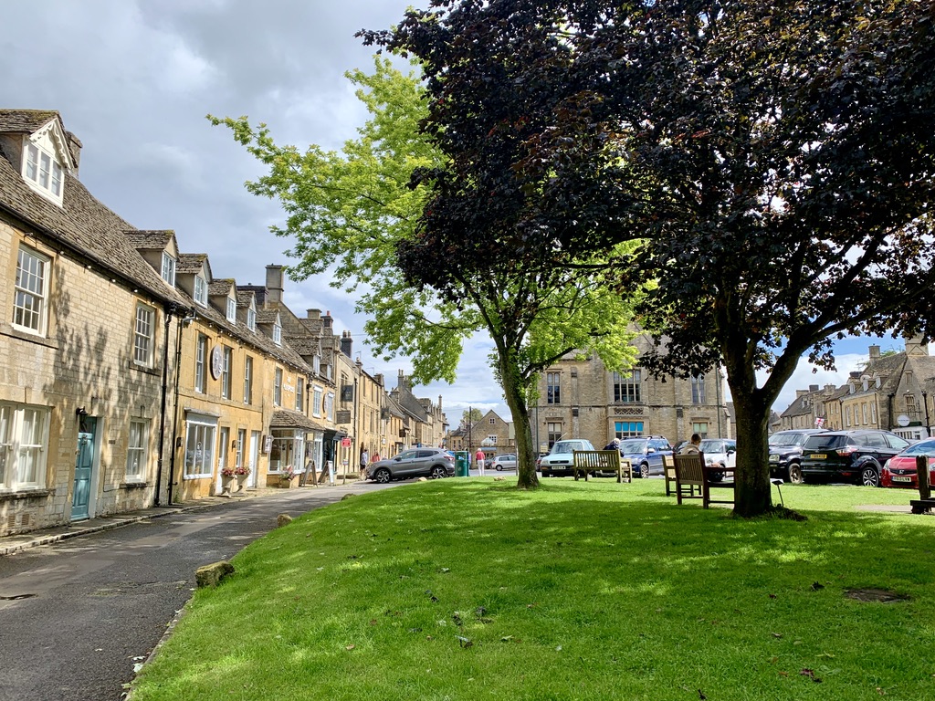 Central Square in Stow-on-the-Wold is the best of any in the Cotswold Villages